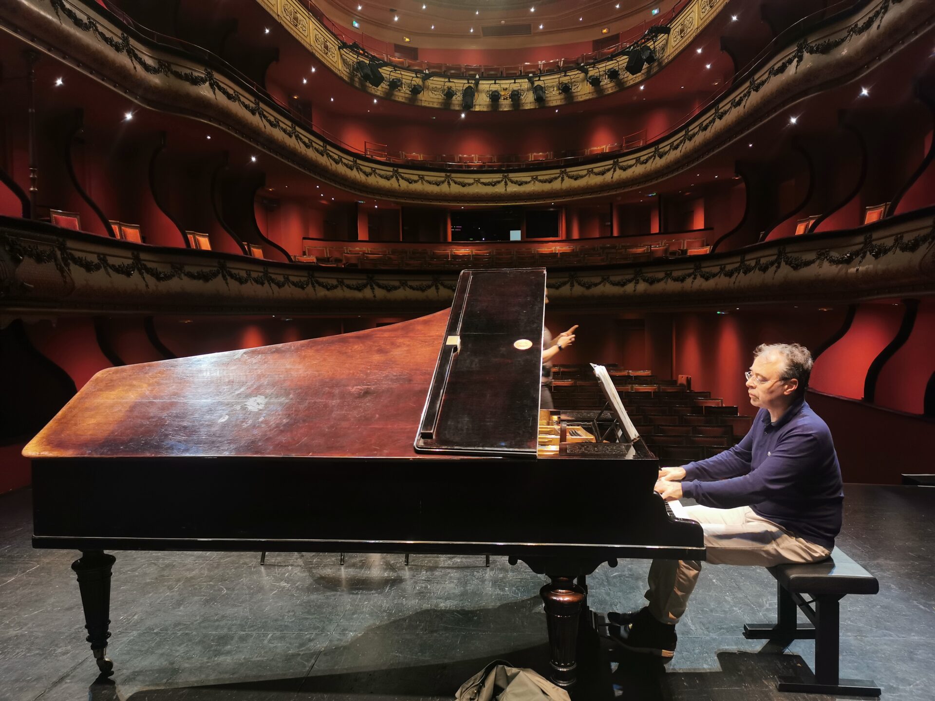 jan Schultsz joue le piano Erard de la Collection Balleron au théâtre du jeu de Paume au festival de Pâques d'Aix en Provence